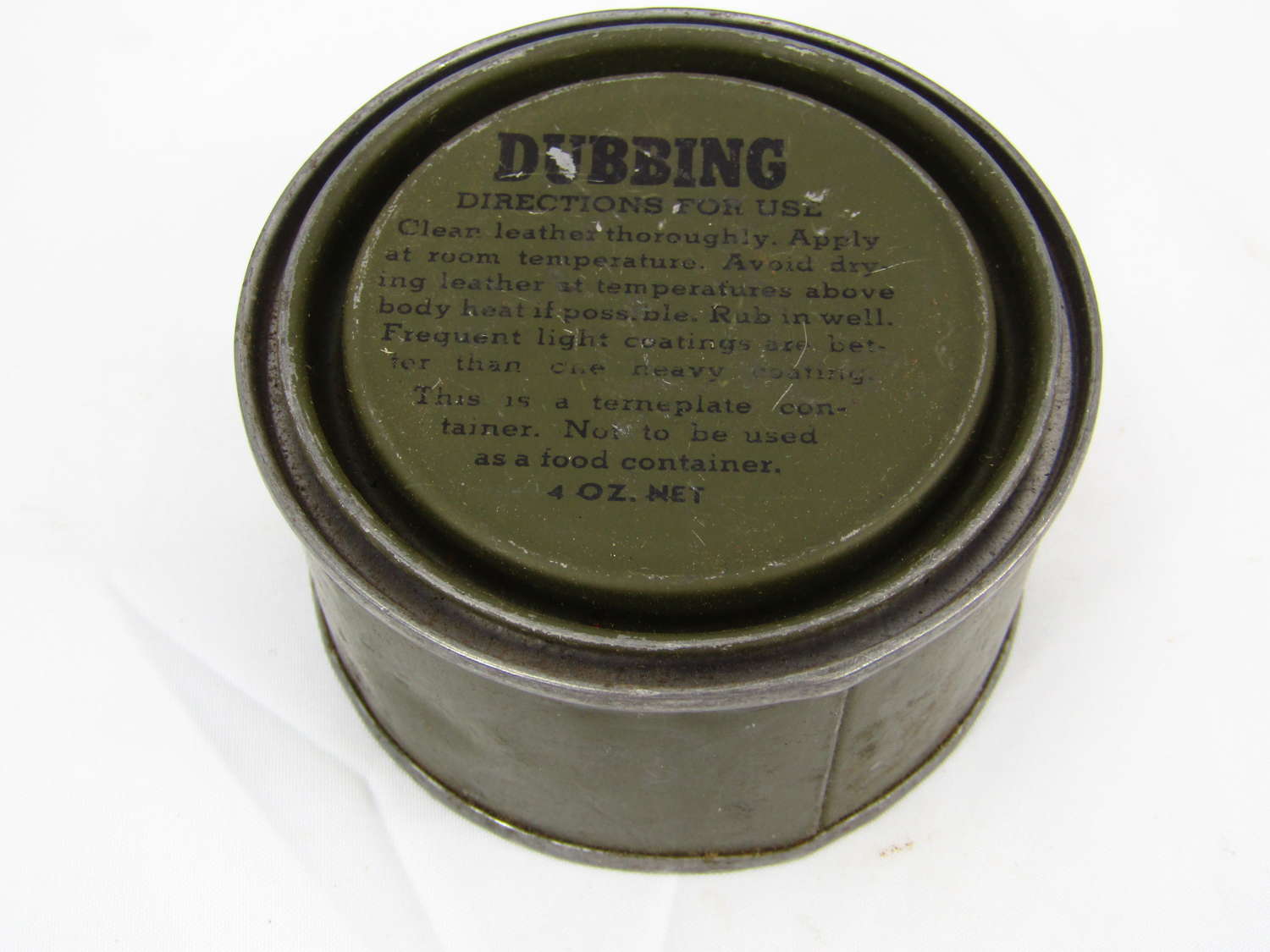 WW2 U.S. Tin of dubbing