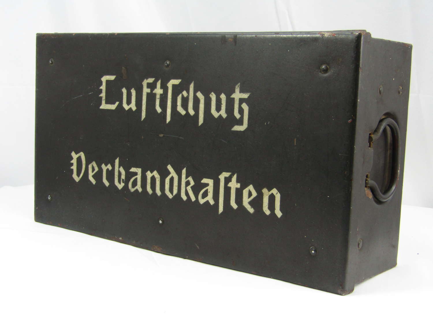 WW2 German Luftschutz medic chest