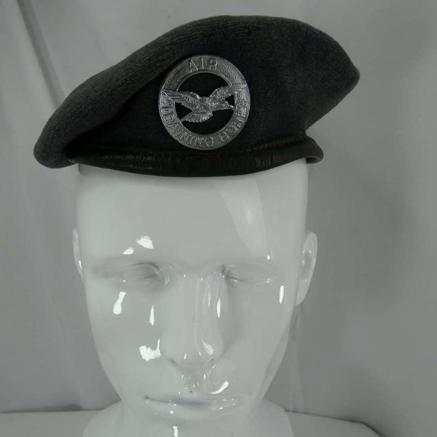 Post War British beret
