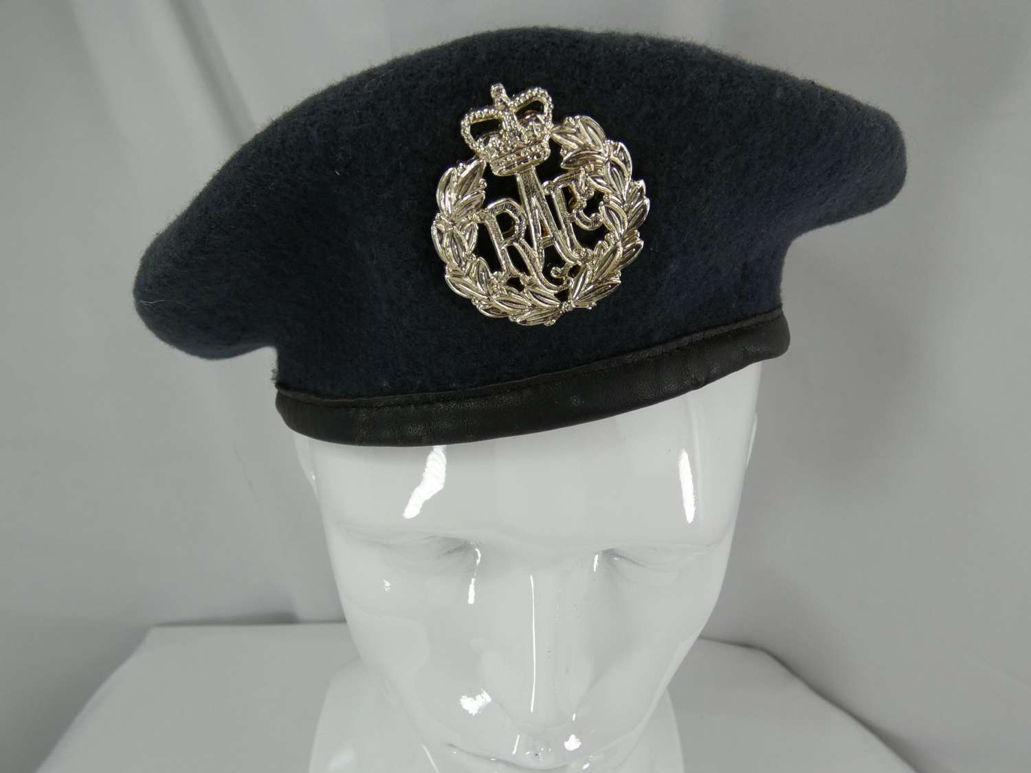Post War British beret