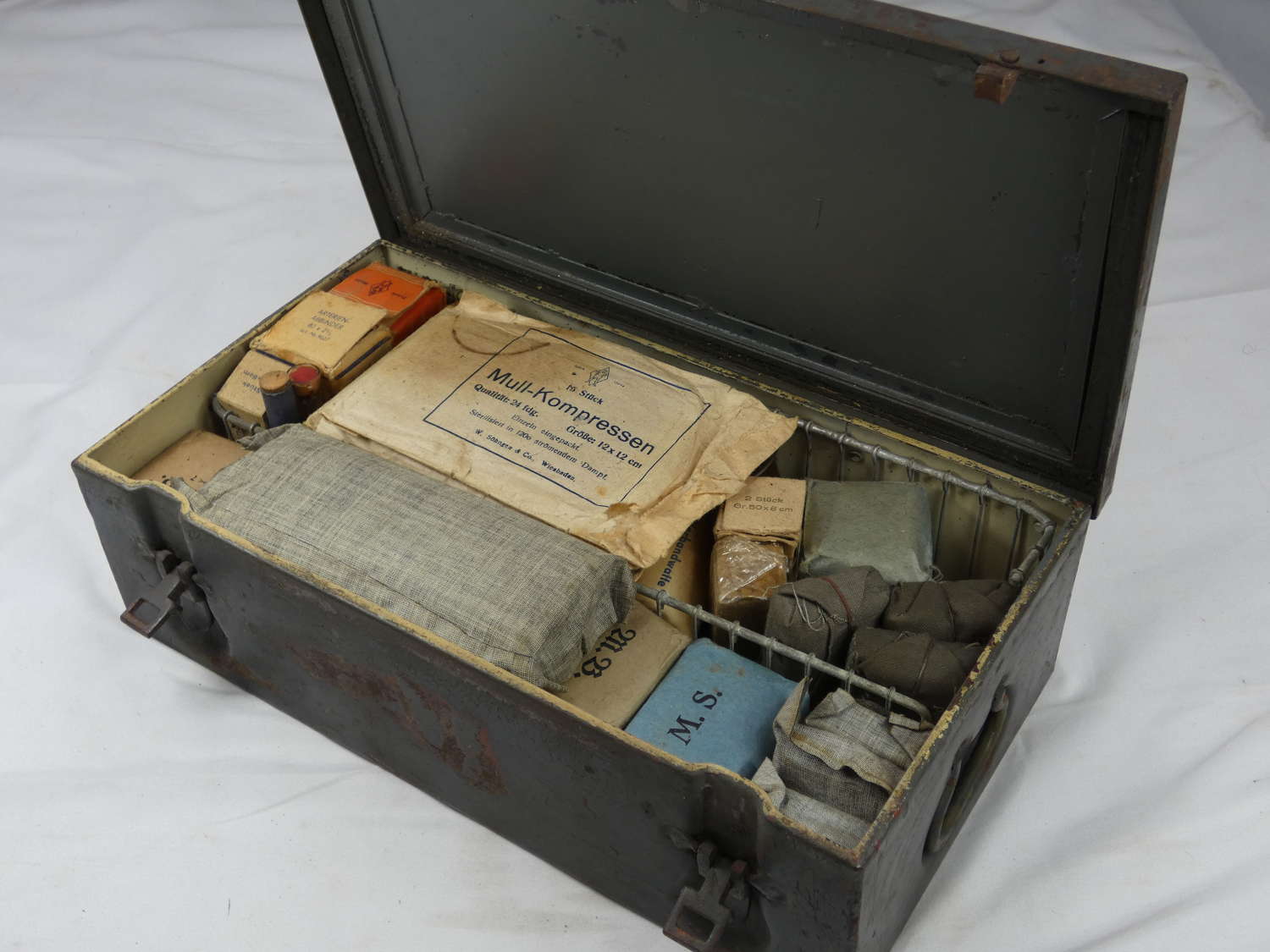 WW2 German Medic Box