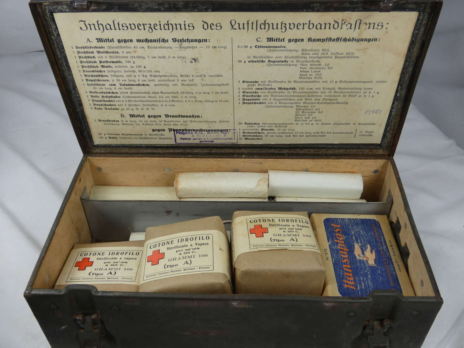 WW2 German Luftshutz Medic Box