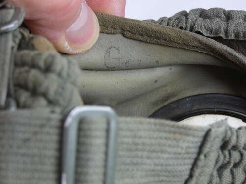 WW2 German Afrika Korps Gas Mask And Canister