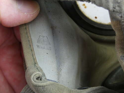 WW2 German Afrika Korps Gas Mask And Canister