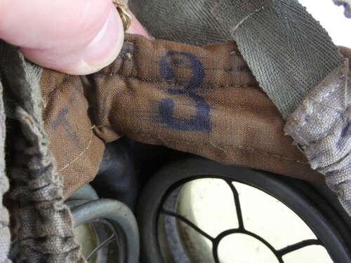 WW1 German Gas Mask And Canister