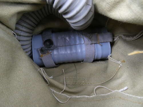 WW2 U.S. Gas Mask Set M2A2