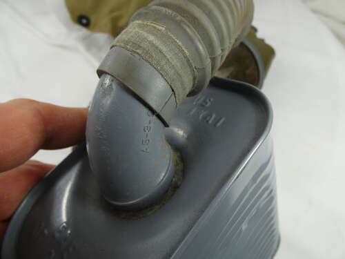 WW2 U.S. Gas Mask Set M2A2