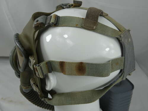 WW2 U.S. Gas Mask Set M2A2