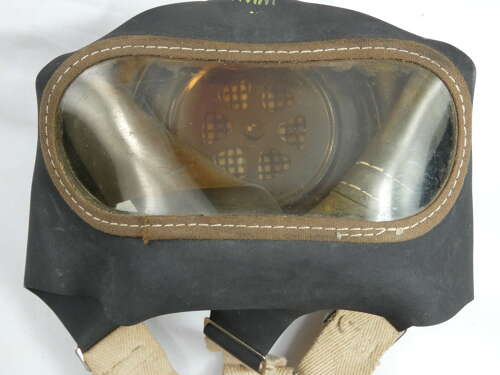 WW2 British Gas Mask And Tin