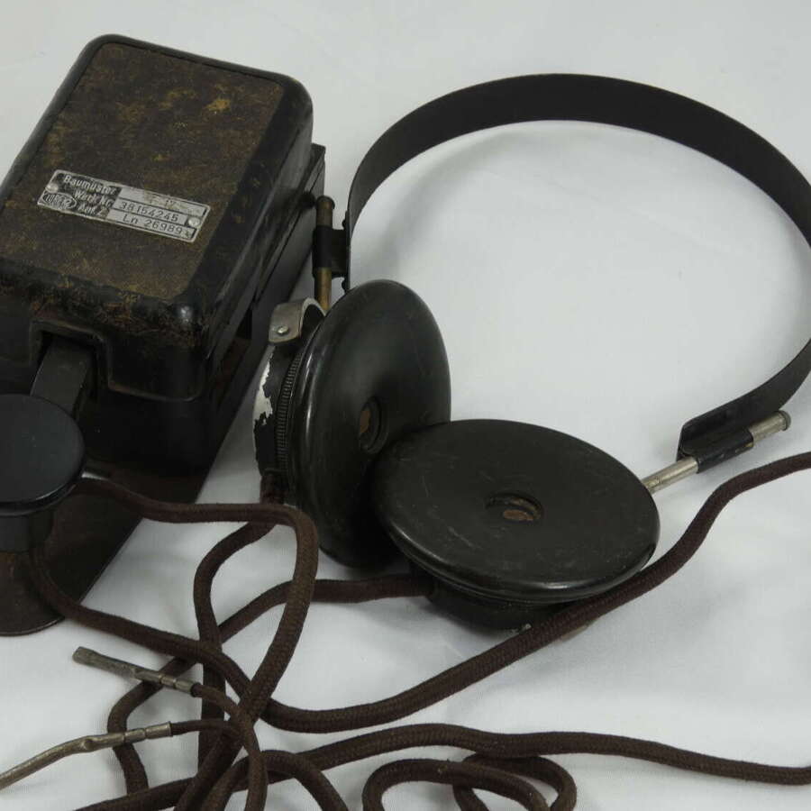 WW2 German Luftwaffe T2 Morse Code Telegraph Key With Headphones