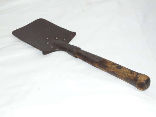 WW2 German Entrenching Tool