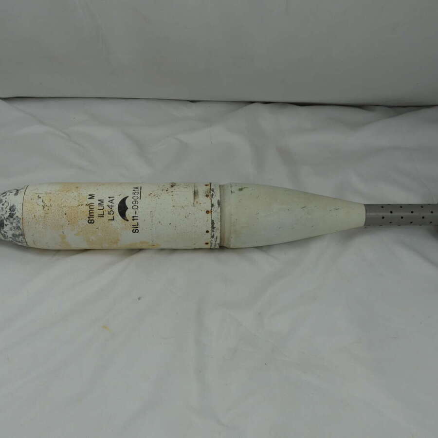 L54A1 Illuminating Mortar Bomb