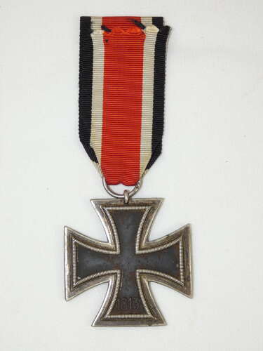 WW2 German Iron Cross 2nd Class ( Hanauer )