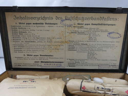 WW2 German Luftwaffe Medic Chest With Items