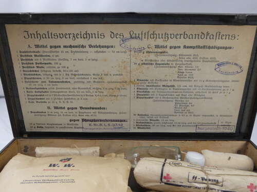 WW2 German Luftwaffe Medic Chest With Items