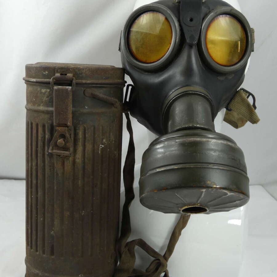 WW2 German Gas Mask And Canister