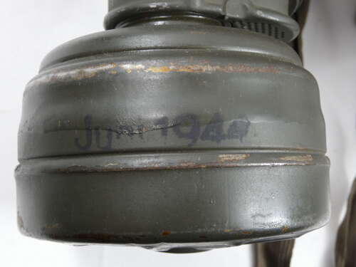 WW2 German Gas Mask And Canister