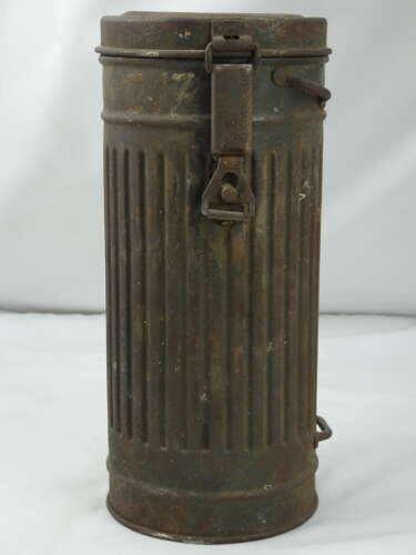 WW2 German Gas Mask And Canister