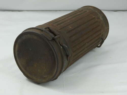 WW2 German Gas Mask And Canister